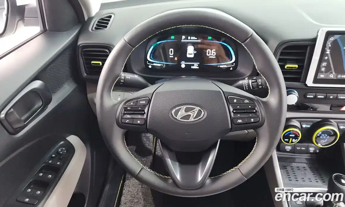 Hyundai Venue 2025 1.6 автомат (гидро), фото 20