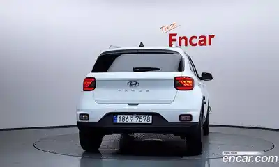 Hyundai Venue 2025 1.6 автомат (гидро), миниатюра 3
