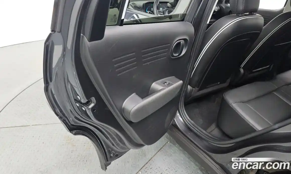 Hyundai Casper 2022 1.0 автомат (гидро), фото 15