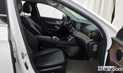 Mercedes-Benz E-Class 2017 1.9 автомат (гидро), миниатюра 11