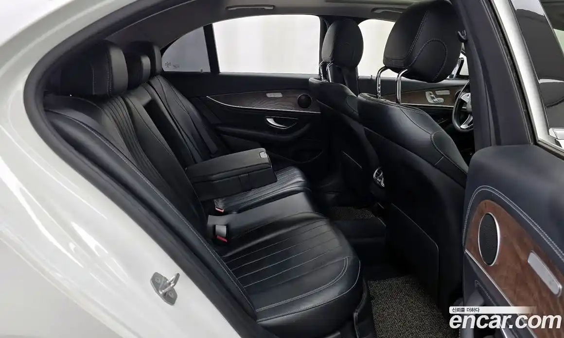 Mercedes-Benz E-Class 2017 1.9 автомат (гидро), фото 12