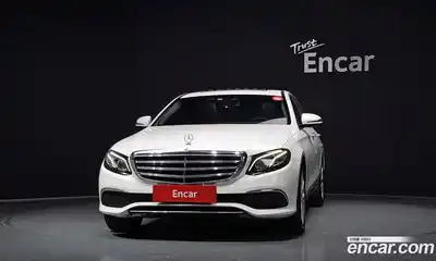 Mercedes-Benz E-Class 2017 1.9 автомат (гидро), миниатюра 3