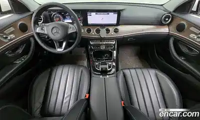 Mercedes-Benz E-Class 2017 1.9 автомат (гидро), миниатюра 7