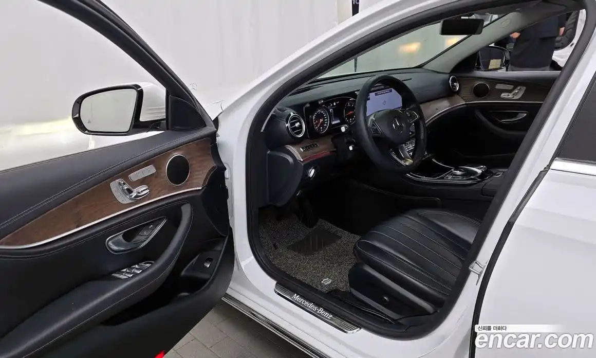 Mercedes-Benz E-Class 2017 1.9 автомат (гидро), фото 10
