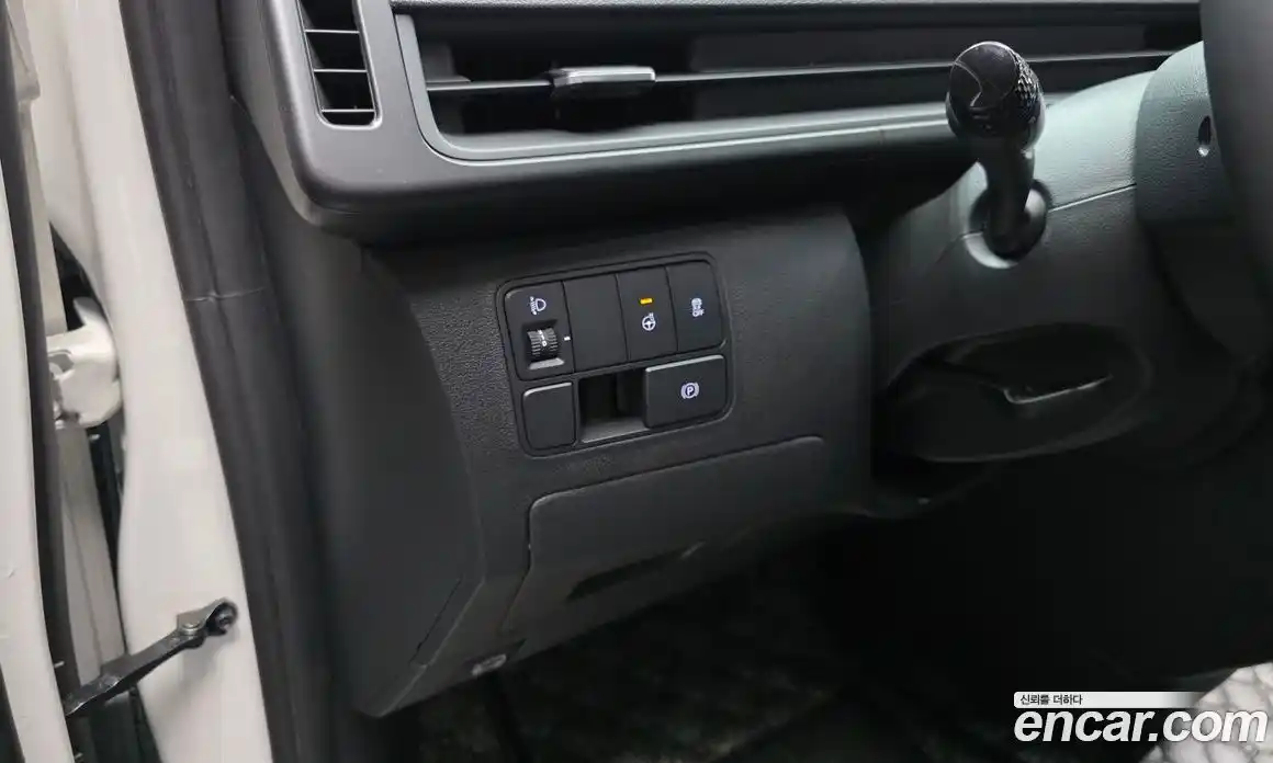 Hyundai Staria 2024 3.5 автомат (гидро), фото 20