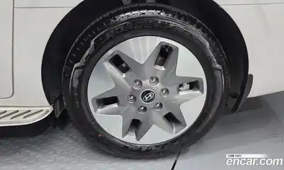 Hyundai Staria 2024 3.5 автомат (гидро), миниатюра 7