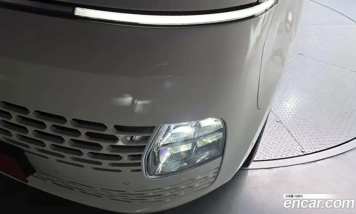 Hyundai Staria 2024 3.5 автомат (гидро), фото 8
