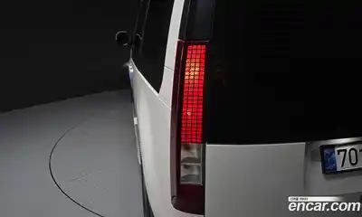 Hyundai Staria 2024 3.5 автомат (гидро), миниатюра 9