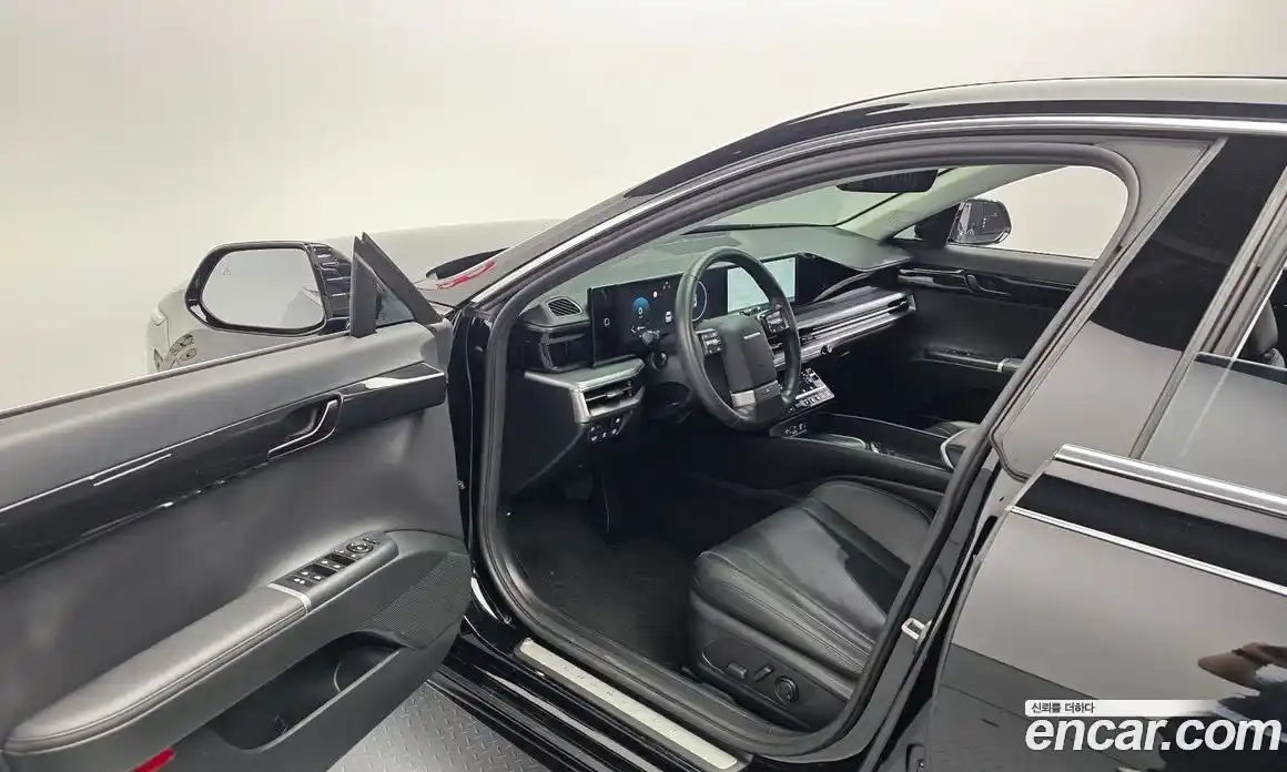 Hyundai Grandeur 2023 1.6 автомат (гидро), фото 13