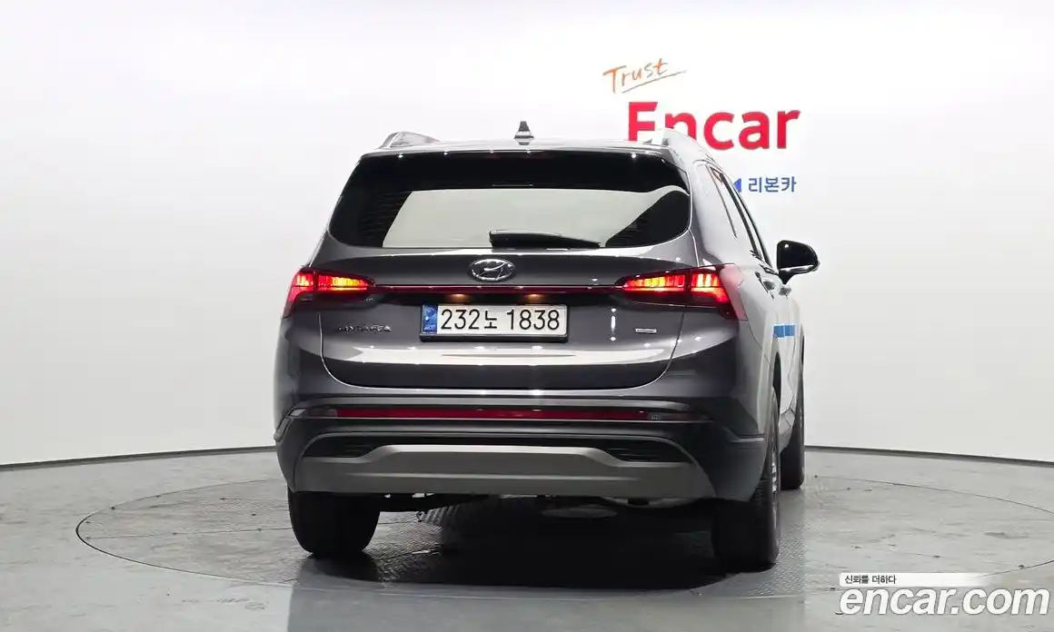 Hyundai Santa Fe 2021 2.2 автомат (гидро), фото 4