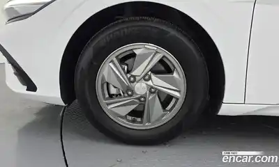 Hyundai Avante 2025 1.6 автомат (гидро), миниатюра 5