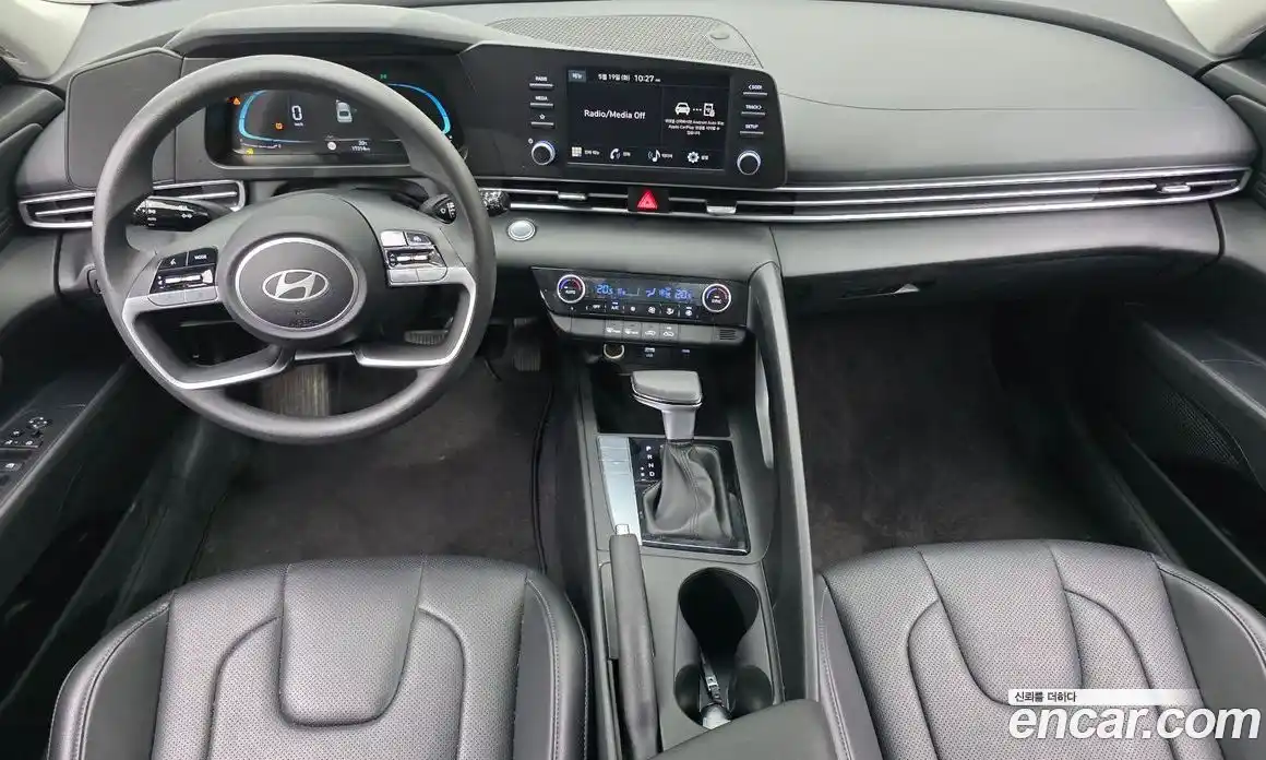 Hyundai Avante 2025 1.6 автомат (гидро), фото 7
