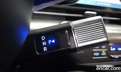 Hyundai Kona 2023 1.6 автомат (гидро), миниатюра 9