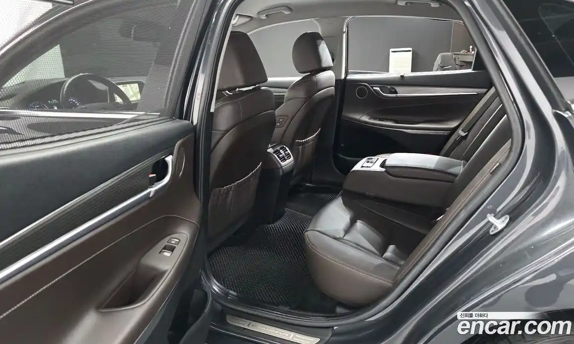 Hyundai Grandeur 2017 2.4 автомат (гидро), фото 12