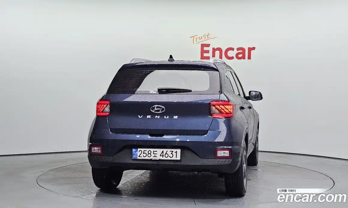 Hyundai Venue 2025 1.6 автомат (гидро), фото 4