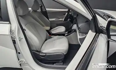 Hyundai Kona 2025 1.6 автомат (гидро), миниатюра 10