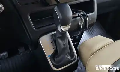 Hyundai Staria 2024 3.5 автомат (гидро), миниатюра 11