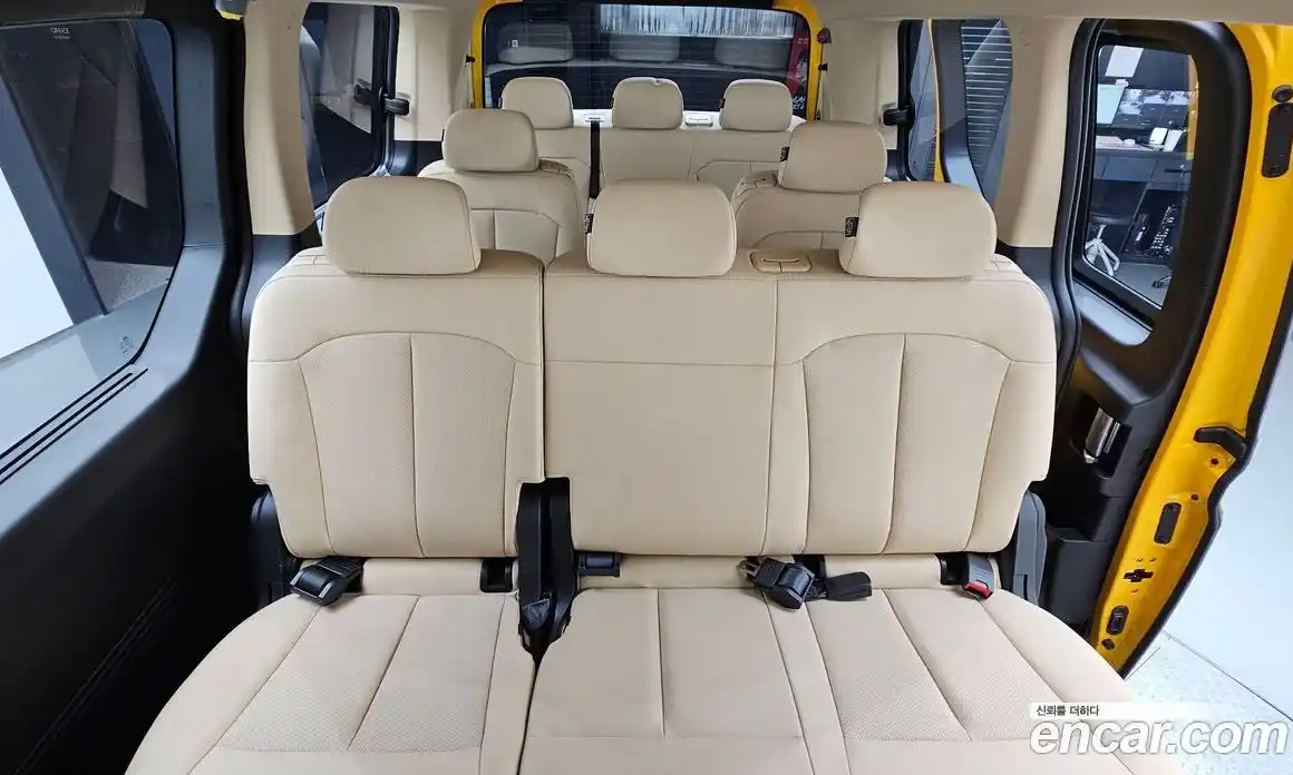 Hyundai Staria 2024 3.5 автомат (гидро), фото 18