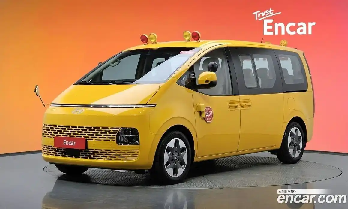 Hyundai Staria 2024 3.5 автомат (гидро), фото 36