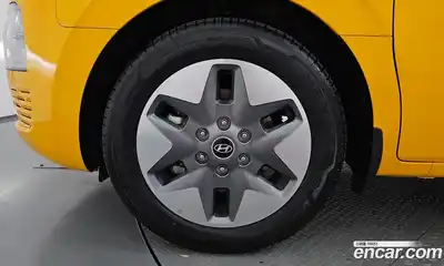 Hyundai Staria 2024 3.5 автомат (гидро), миниатюра 4