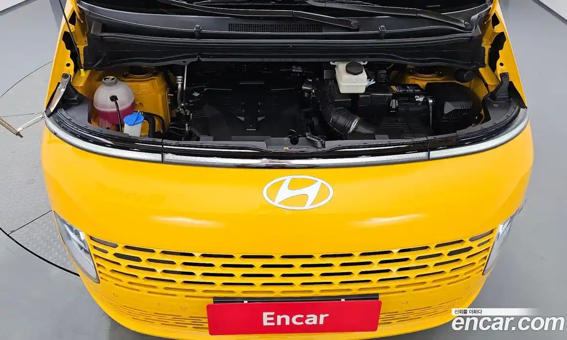 Hyundai Staria 2024 3.5 автомат (гидро), фото 5