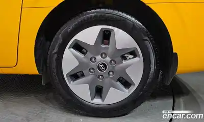 Hyundai Staria 2024 3.5 автомат (гидро), миниатюра 6