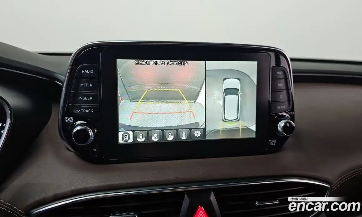 Hyundai Santa Fe 2019 2.0 автомат (гидро), фото 14