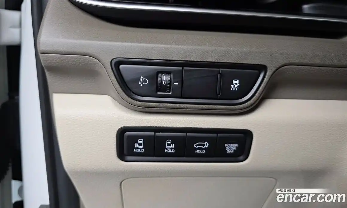 Kia Carnival 2025 1.6 автомат (гидро), фото 20