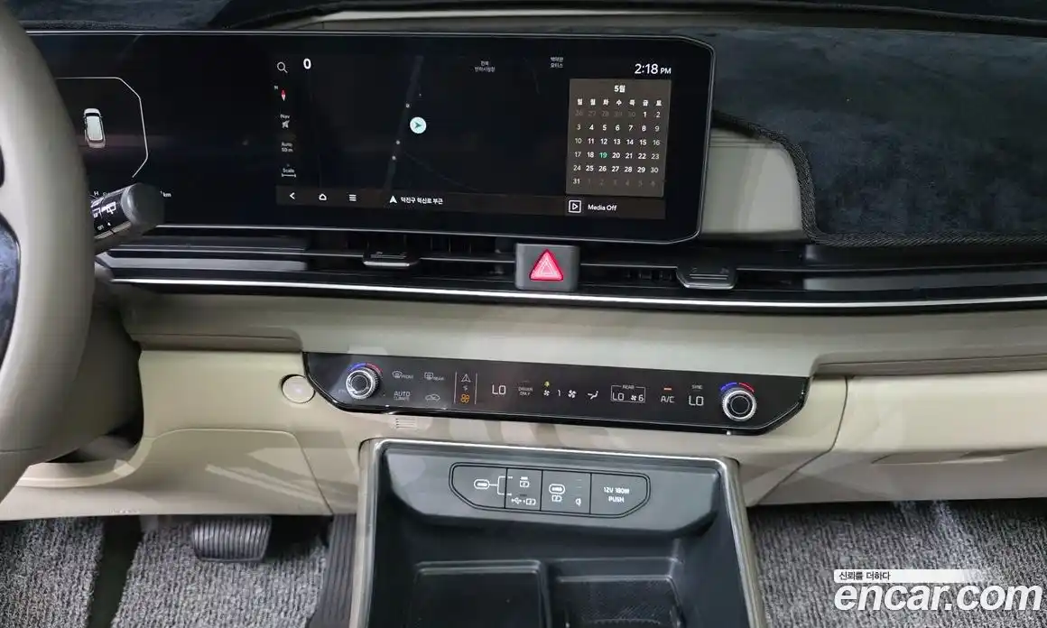 Kia Carnival 2025 1.6 автомат (гидро), фото 24