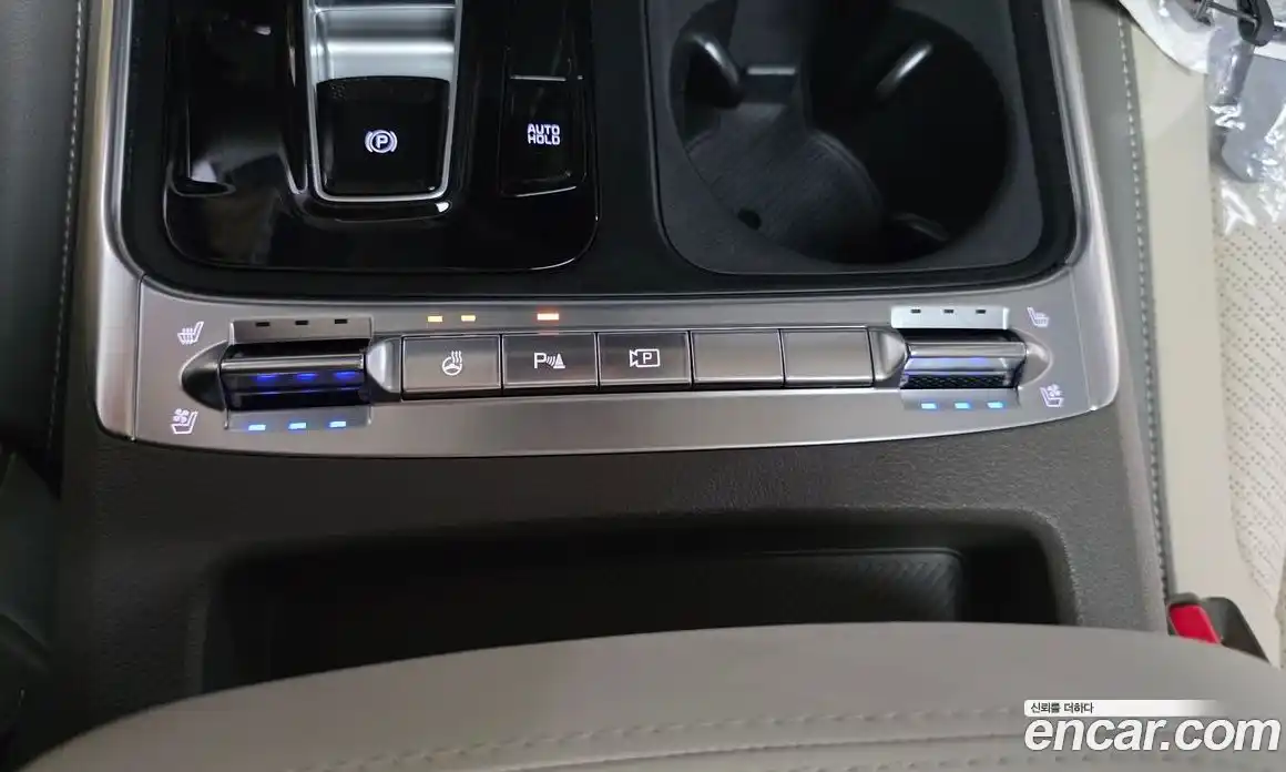 Kia Carnival 2025 1.6 автомат (гидро), фото 28