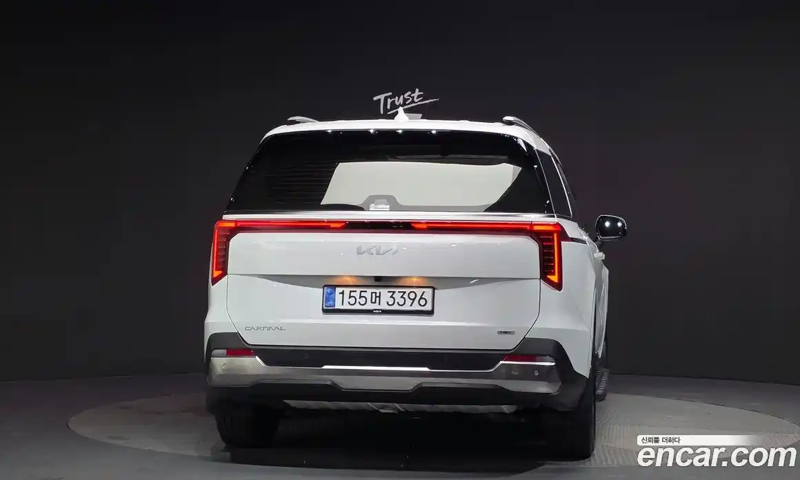 Kia Carnival 2025 1.6 автомат (гидро), фото 4