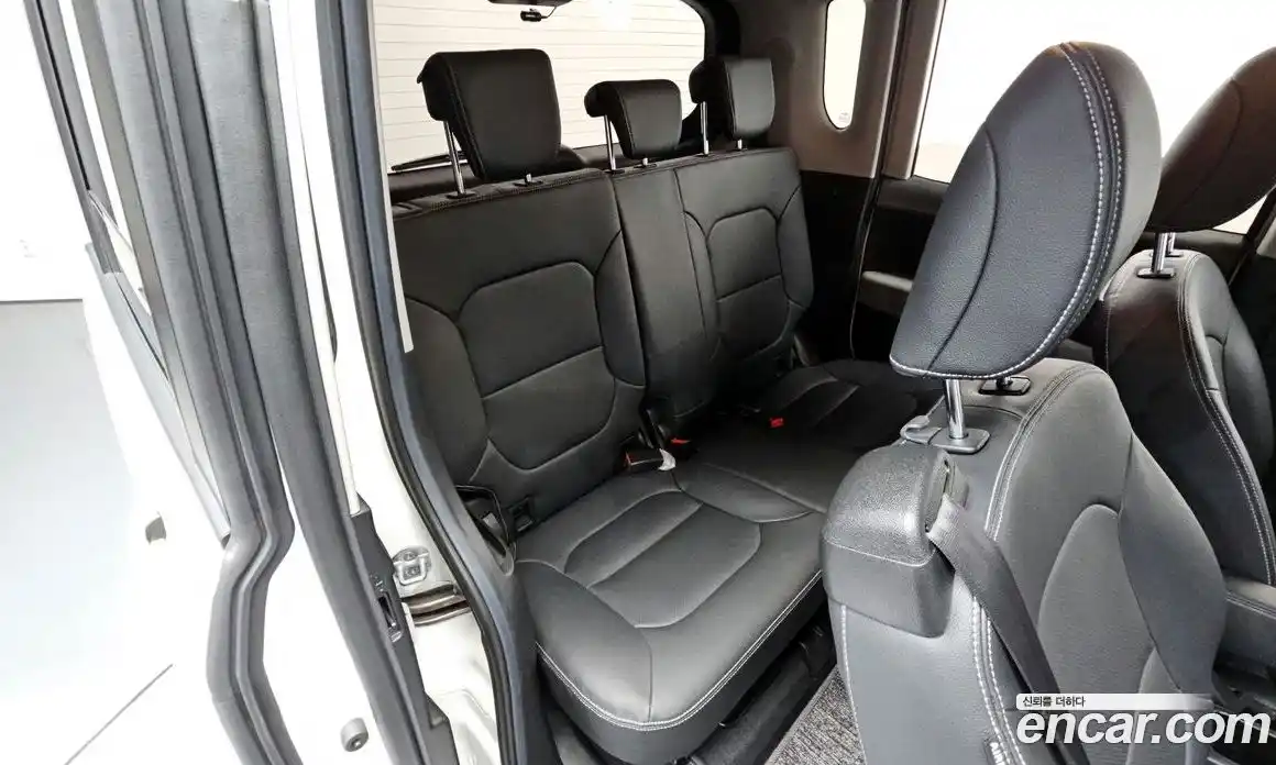 Kia Ray 2024 1.0 автомат (гидро), фото 17
