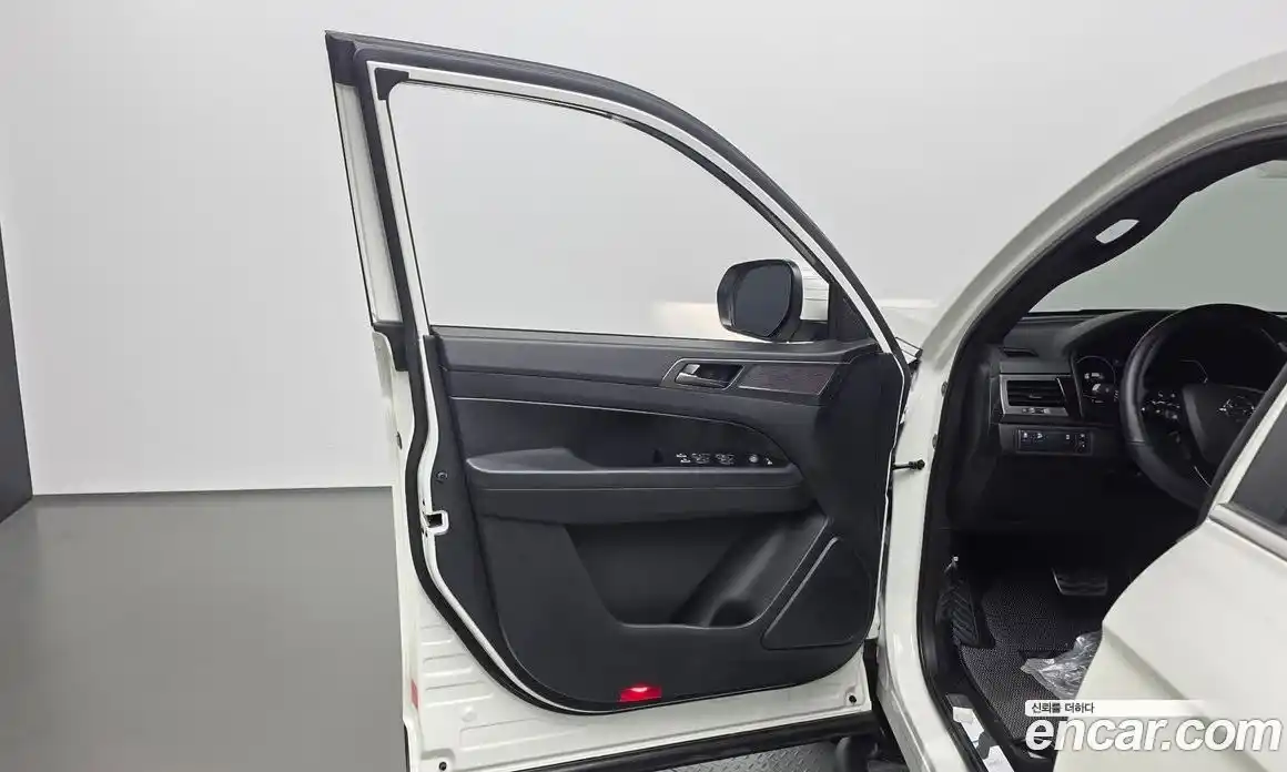 SsangYong Rexton 2022 2.2 автомат (гидро), фото 14