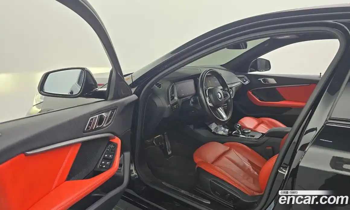 BMW 1 серия 2021 2.0 автомат (гидро), фото 13
