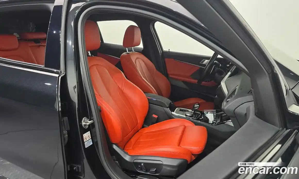 BMW 1 серия 2021 2.0 автомат (гидро), фото 18
