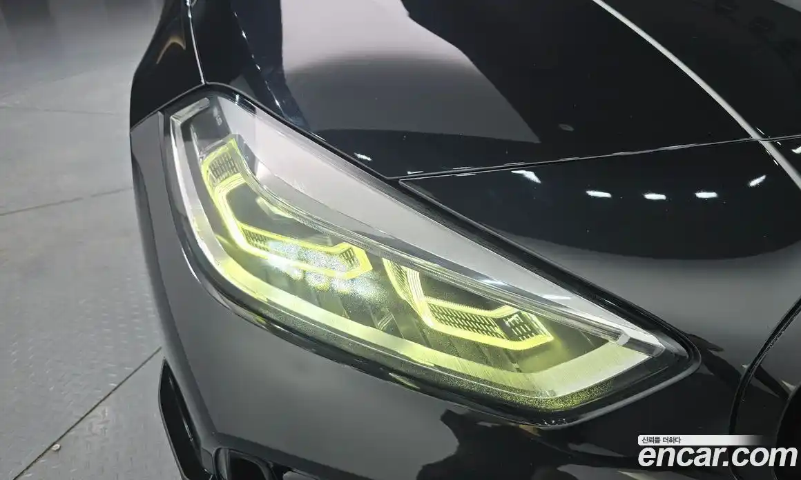 BMW 1 серия 2021 2.0 автомат (гидро), фото 8