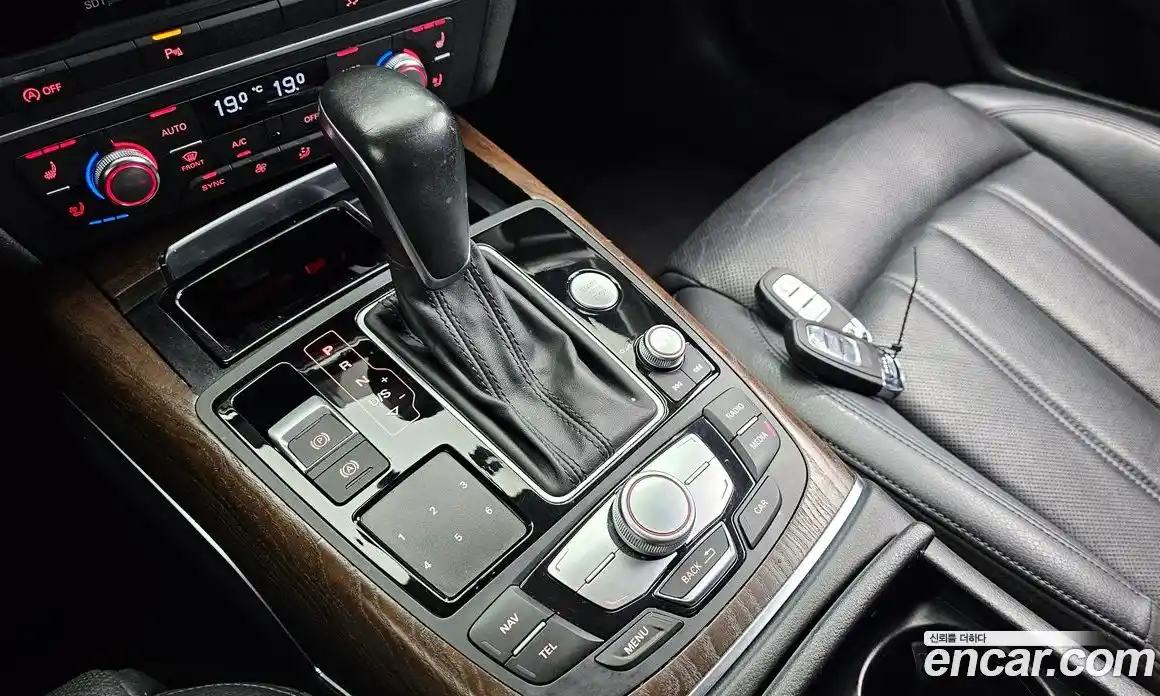 Audi A6 2016 2.0 автомат (гидро), фото 9