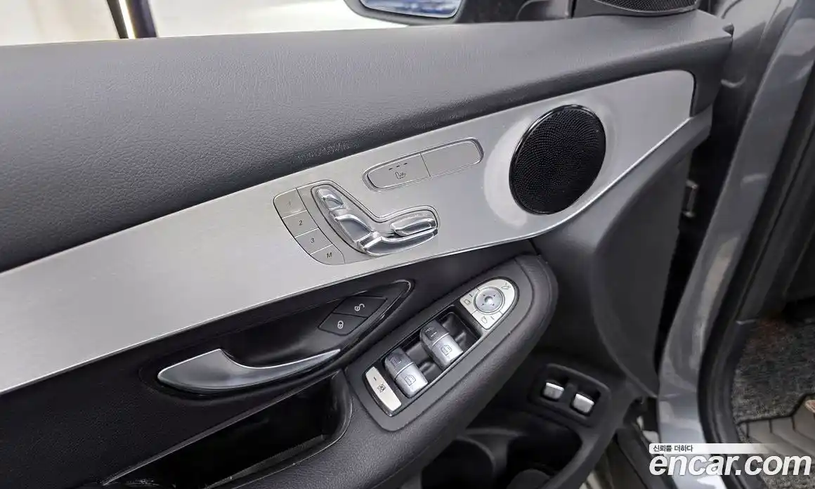 Mercedes-Benz GLC-Class 2018 2.0 автомат (гидро), фото 29
