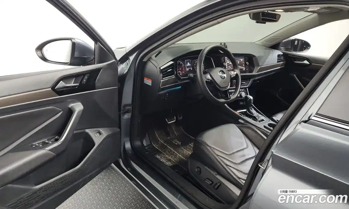 Volkswagen Jetta 2020 1.4 автомат (гидро), фото 12