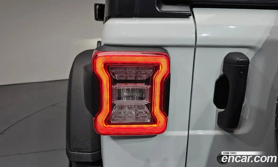 Jeep Wrangler 2020 2.0 автомат (гидро), фото 9