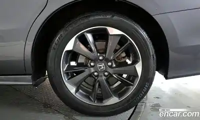 Honda Odyssey 2021 3.5 автомат (гидро), миниатюра 7