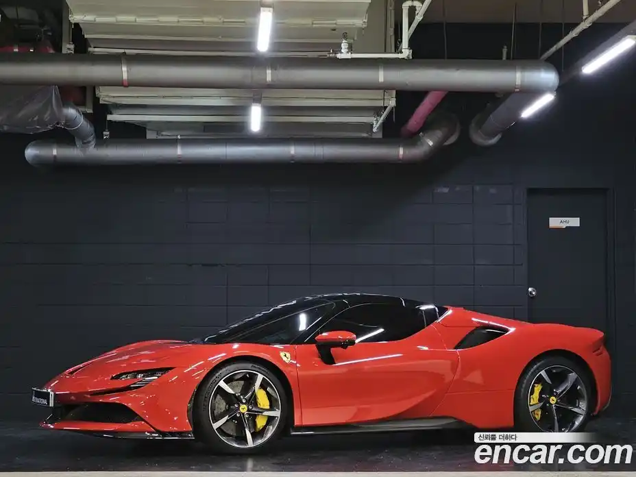 Ferrari SF90 2023 4.0 автомат (гидро), фото 3