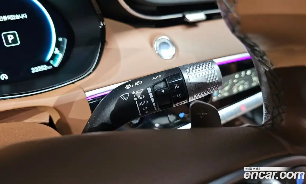 Genesis GV70 2021 2.5 автомат (гидро), фото 18