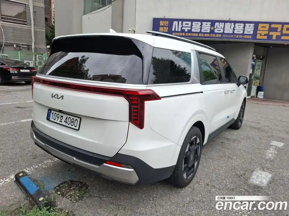 Kia Carnival 2025 2.2 автомат (гидро), фото 3