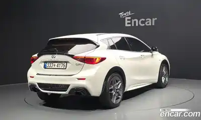 Infiniti Q30 2017 2.0 гидро, миниатюра 2