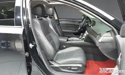 Honda Accord 2019 1.5 автомат (гидро), миниатюра 11