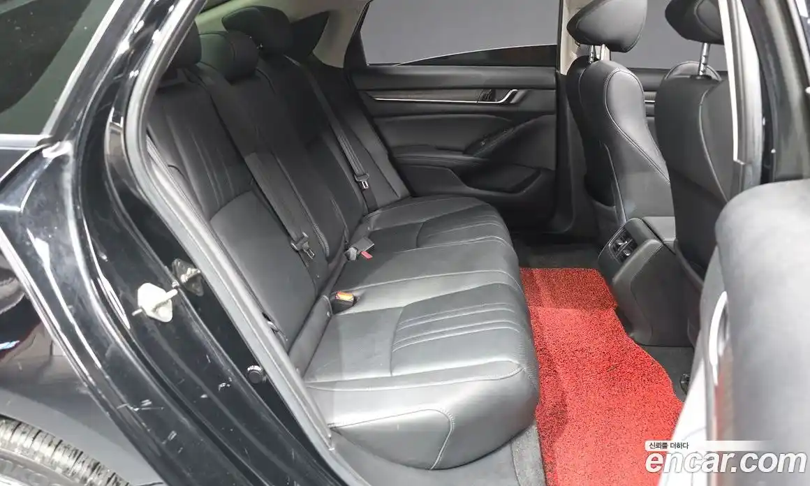 Honda Accord 2019 1.5 автомат (гидро), фото 12