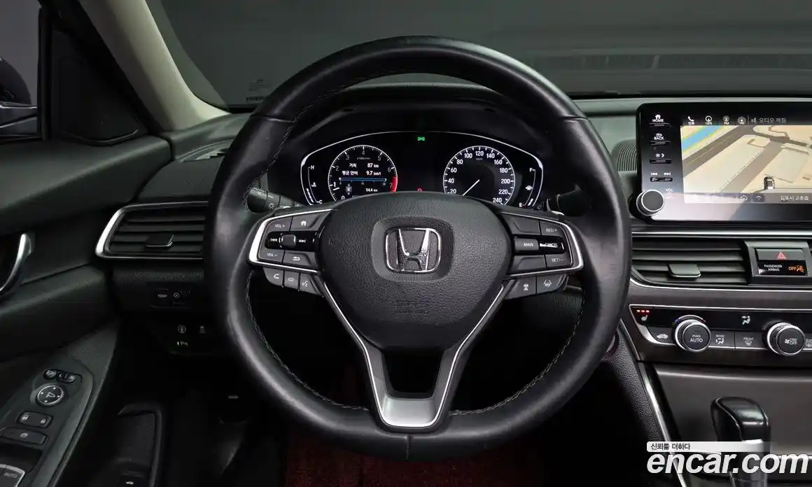 Honda Accord 2019 1.5 автомат (гидро), фото 13