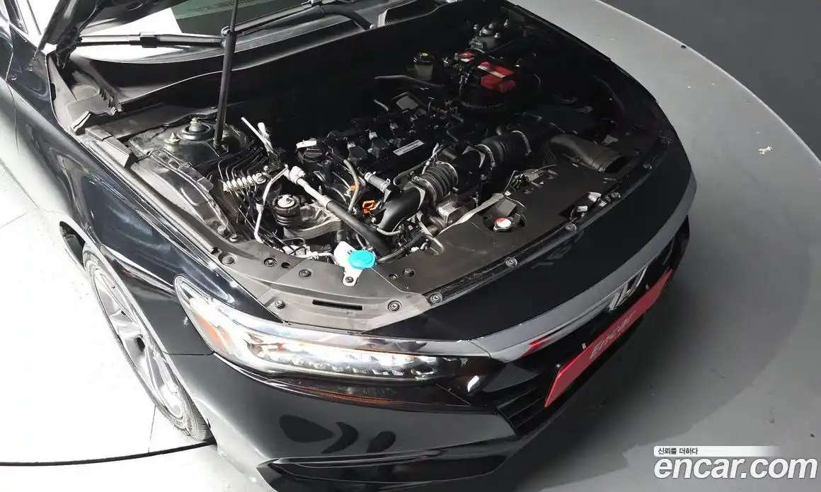 Honda Accord 2019 1.5 автомат (гидро), фото 6