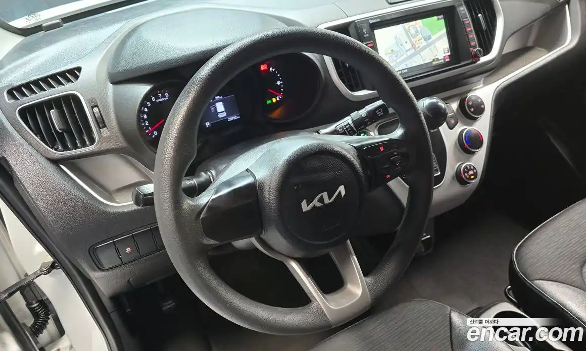 Kia Ray 2022 1.0 автомат (гидро), фото 18